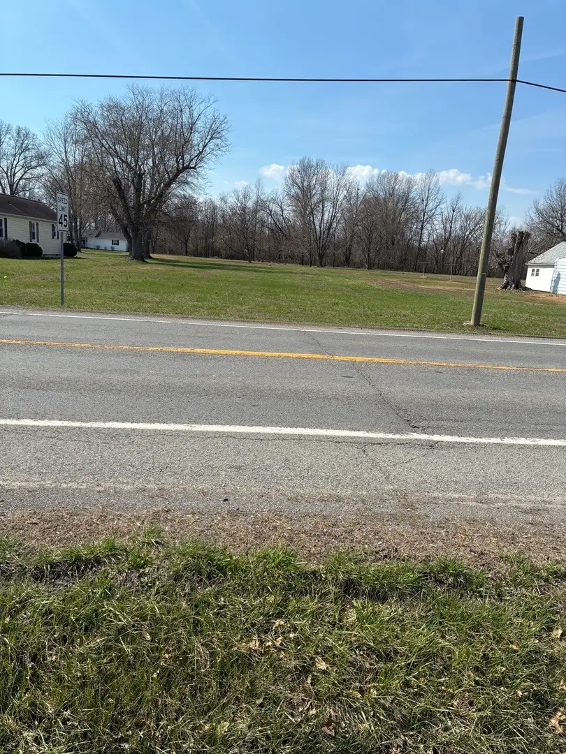 000 Benton Road, Mount Vernon, IL 62864 - #1