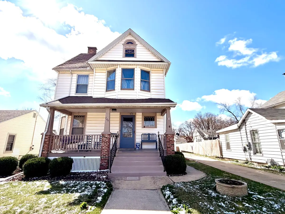 700 W Main Street, Clinton, IL 61727 - #1