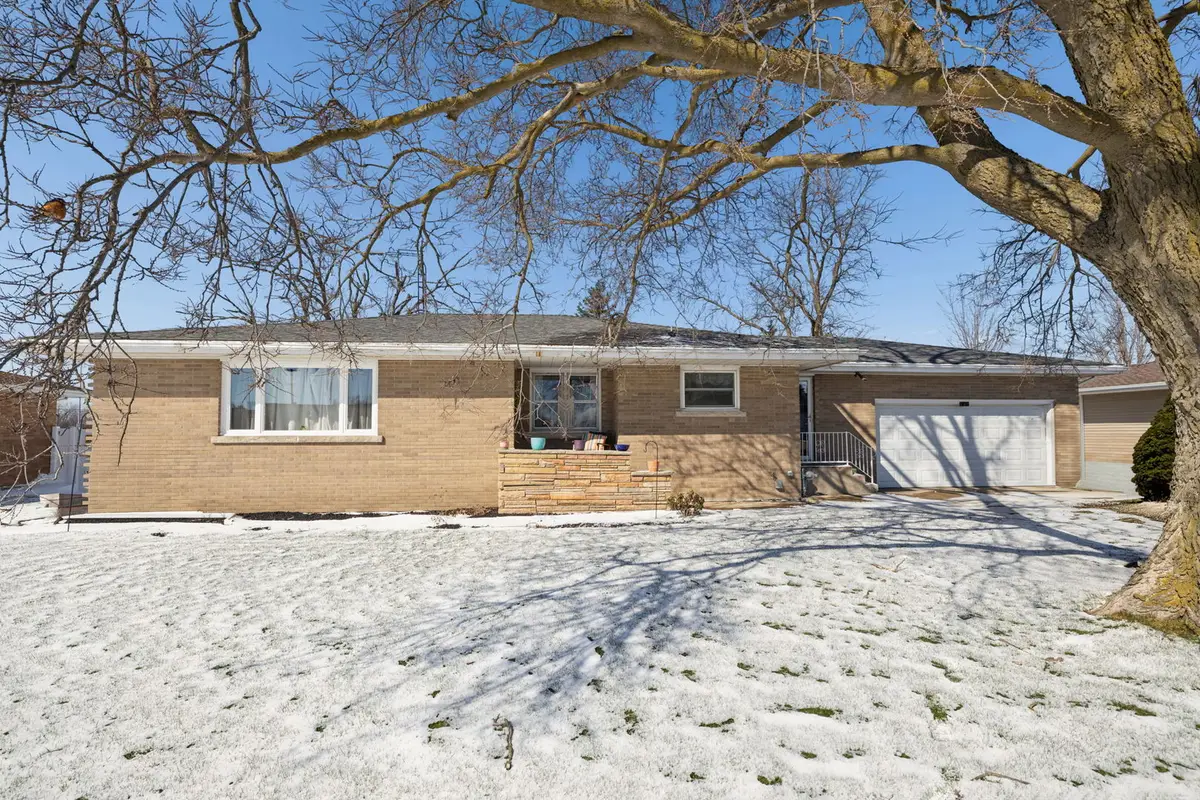 635 N Elm Street, Herscher, IL 60941 - #1