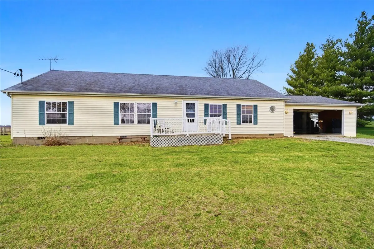 6009 Park Road, Clinton, IL 61727 - #1