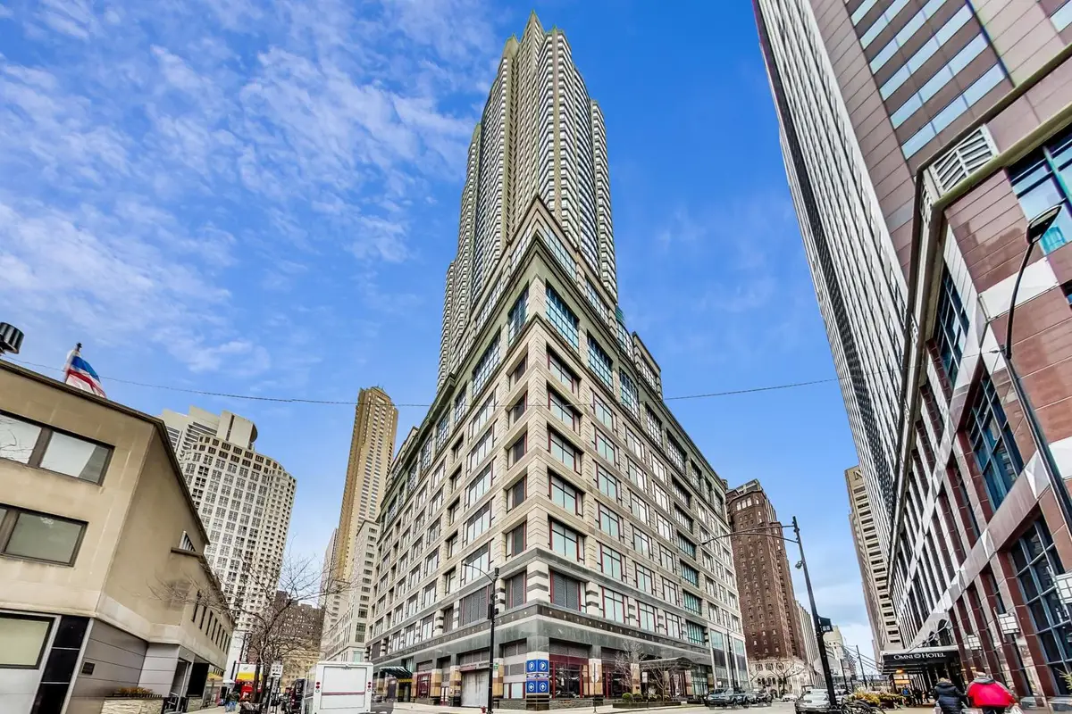 100 E Huron Street #3505, Chicago, IL 60611 - #1