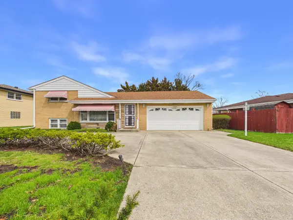 9275 Clancy Drive, Des Plaines, IL 60016