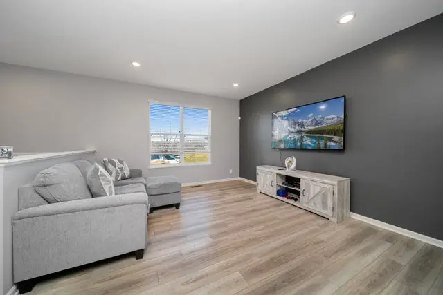 1004 Atterberg Road, South Elgin, IL 60177 - #3