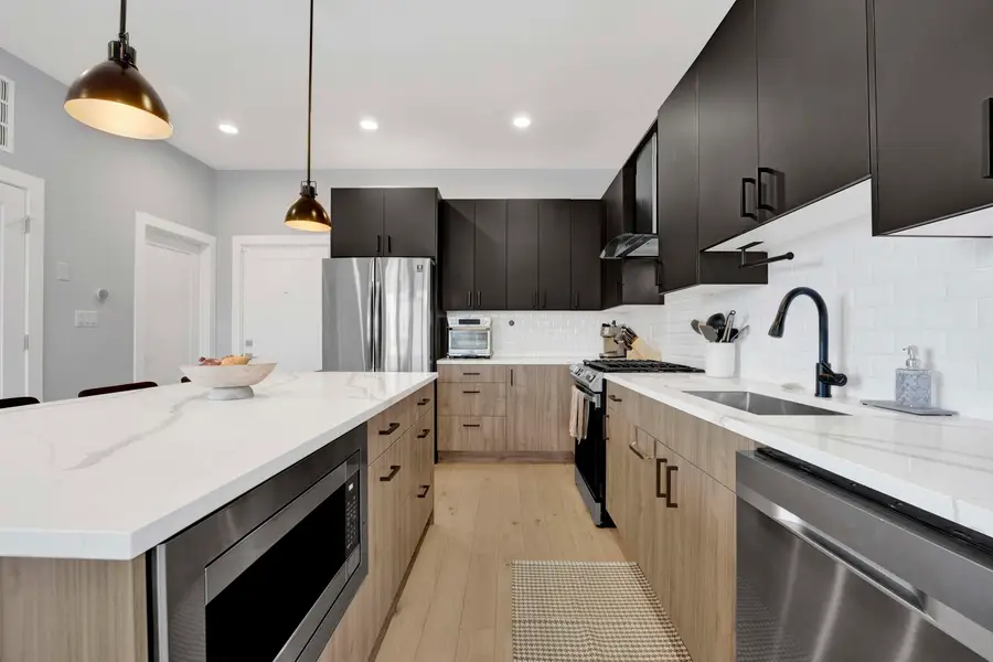 1932 N Drake Avenue #2W, Chicago, IL 60647 - #2