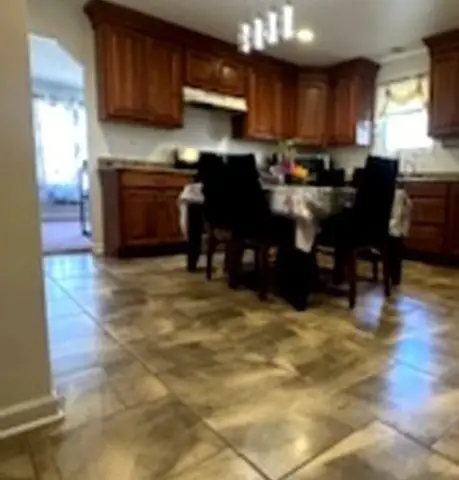 15W425 Victory Parkway, Elmhurst, IL 60126 - #2