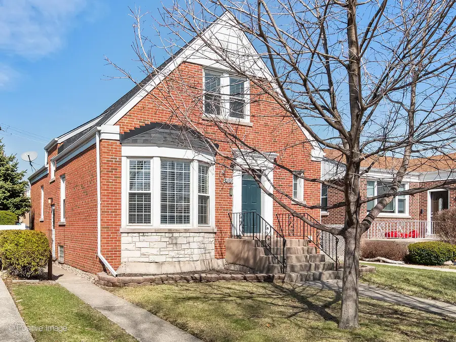 10264 Pelham Street, Westchester, IL 60154 - #3