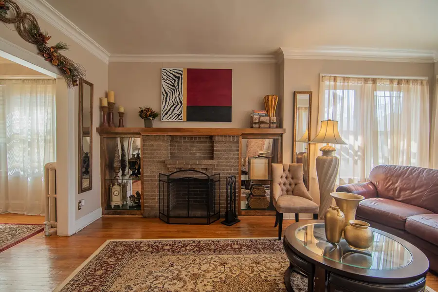 7741 S Chappel Avenue, Chicago, IL 60649 - #3