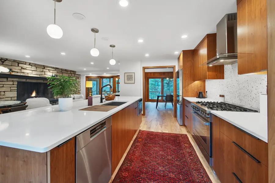 219 Parkview Drive, Bloomington, IL 61701 - #2