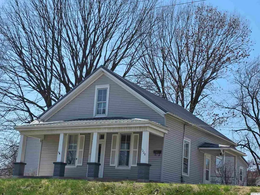 1228 S 12th Street, Quincy, IL 62301 - #2