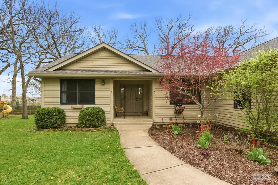 27 Hickory Loop Drive, Sandwich, IL 60548 - #2