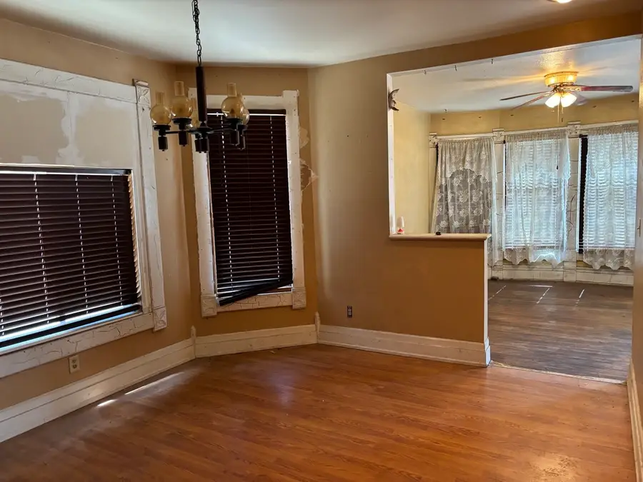 1613 W 1st Street, Dixon, IL 61021 - #3