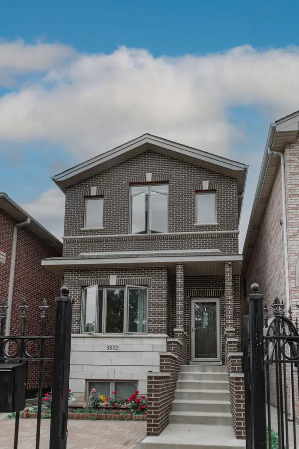 3832 S Emerald Avenue, Chicago, IL 60609