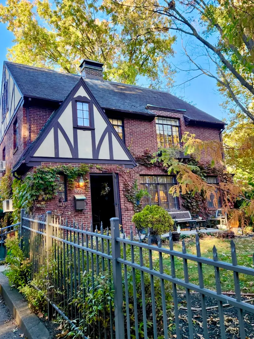 402 W Iowa Street, Urbana, IL 61801 - #2