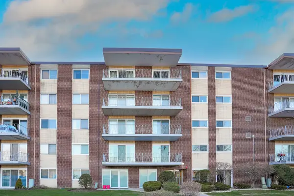 2900 Maple Avenue #19E, Downers Grove, IL 60515