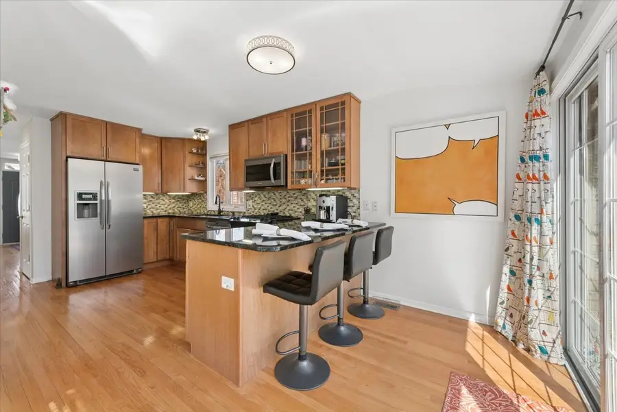 1203 Florence Avenue, Evanston, IL 60202 - #3