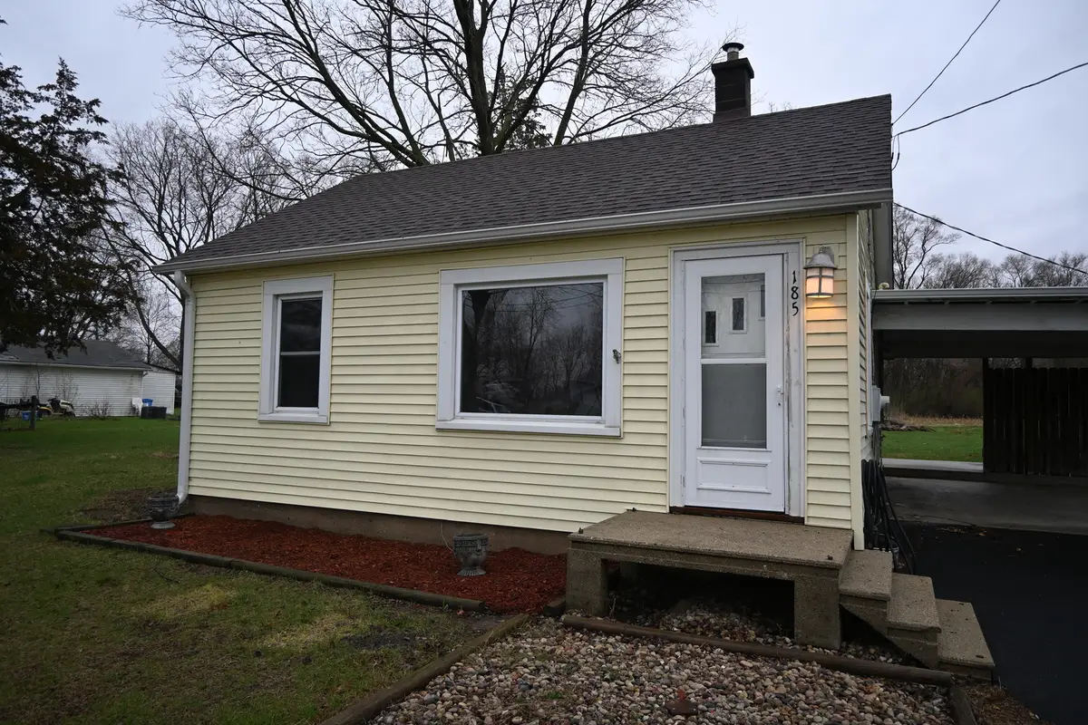 185 W Southmor Road, Morris, IL 60450 - #1