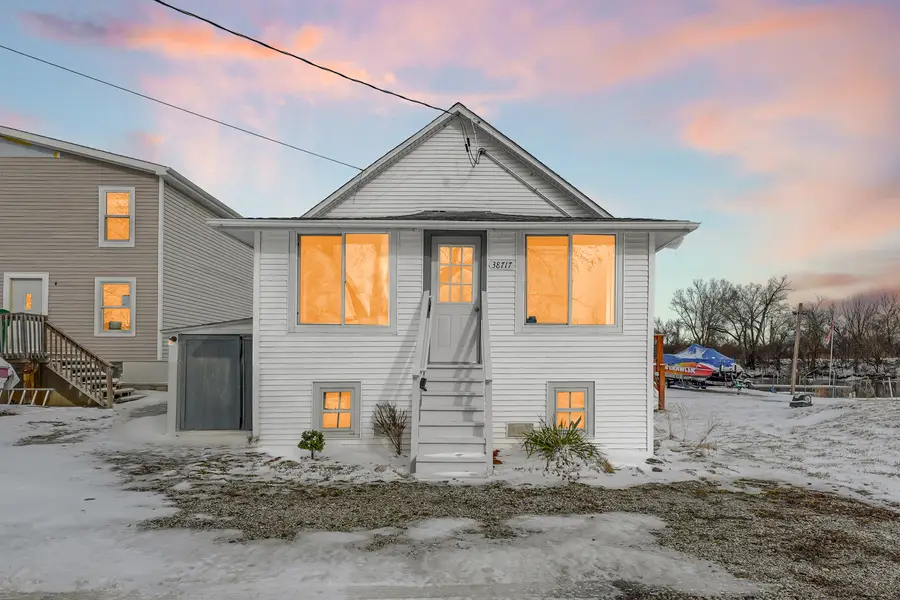 38717 N Lake Street, Antioch, IL 60002 - #2