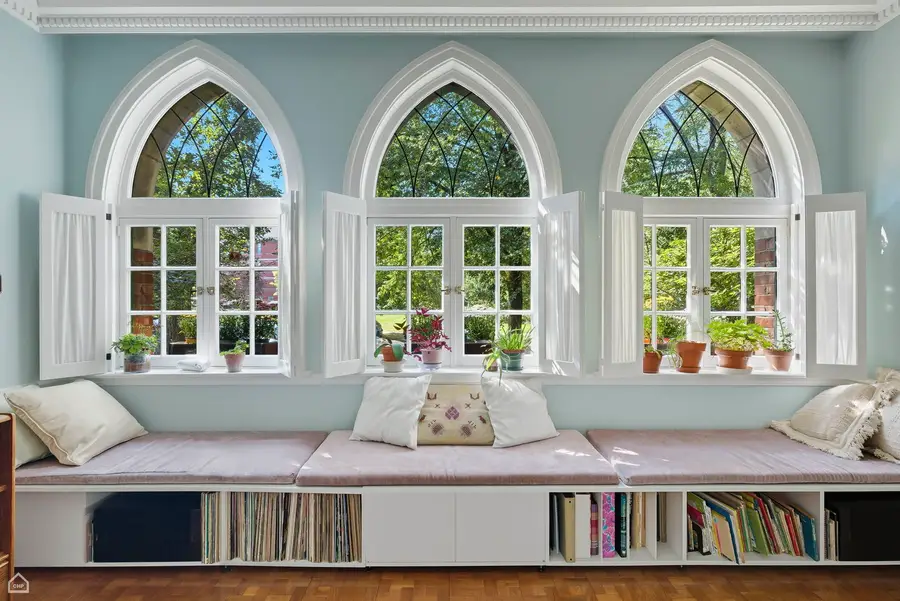 5611 S Kenwood Avenue, Chicago, IL 60637 - #2