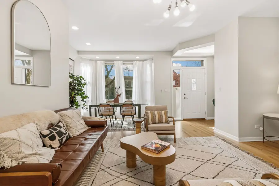 3850 W Wrightwood Avenue #1, Chicago, IL 60647 - #3