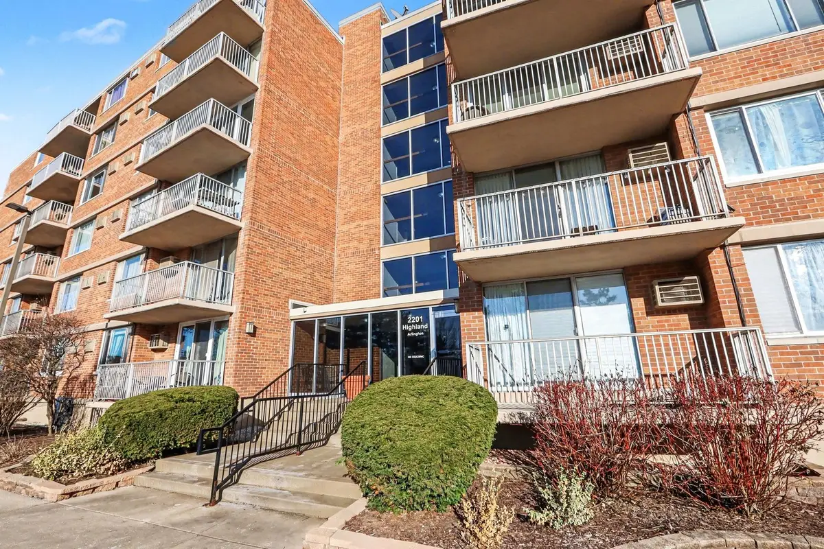 2201 S Highland Avenue #4L, Lombard, IL 60148 - #1