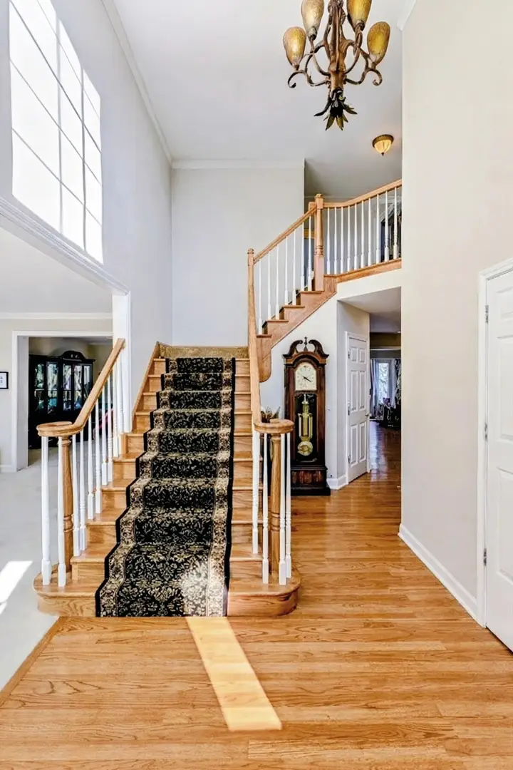 823 Columbia Circle, North Aurora, IL 60542 - #2