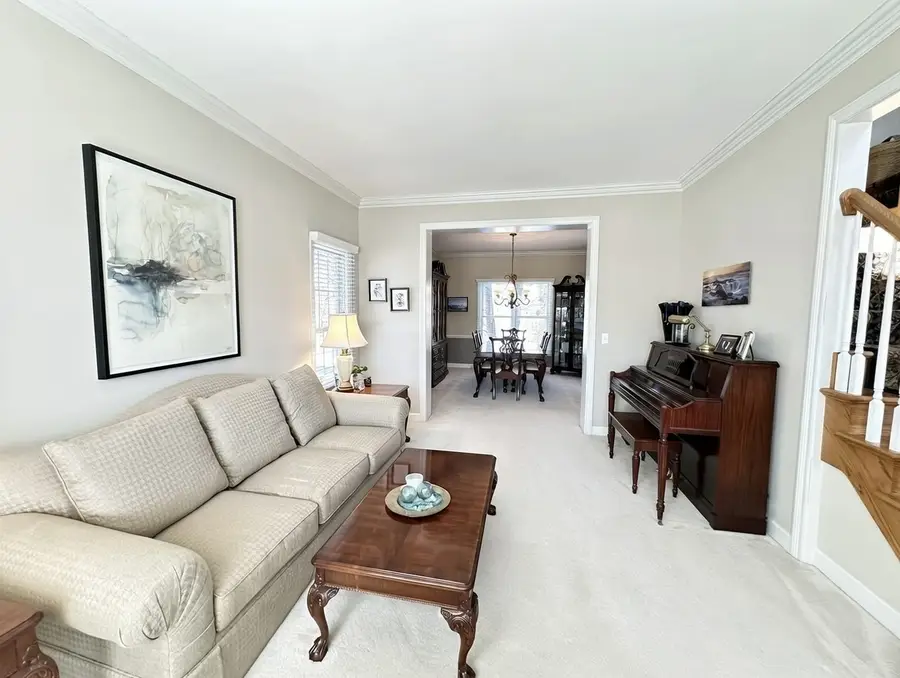 823 Columbia Circle, North Aurora, IL 60542 - #3