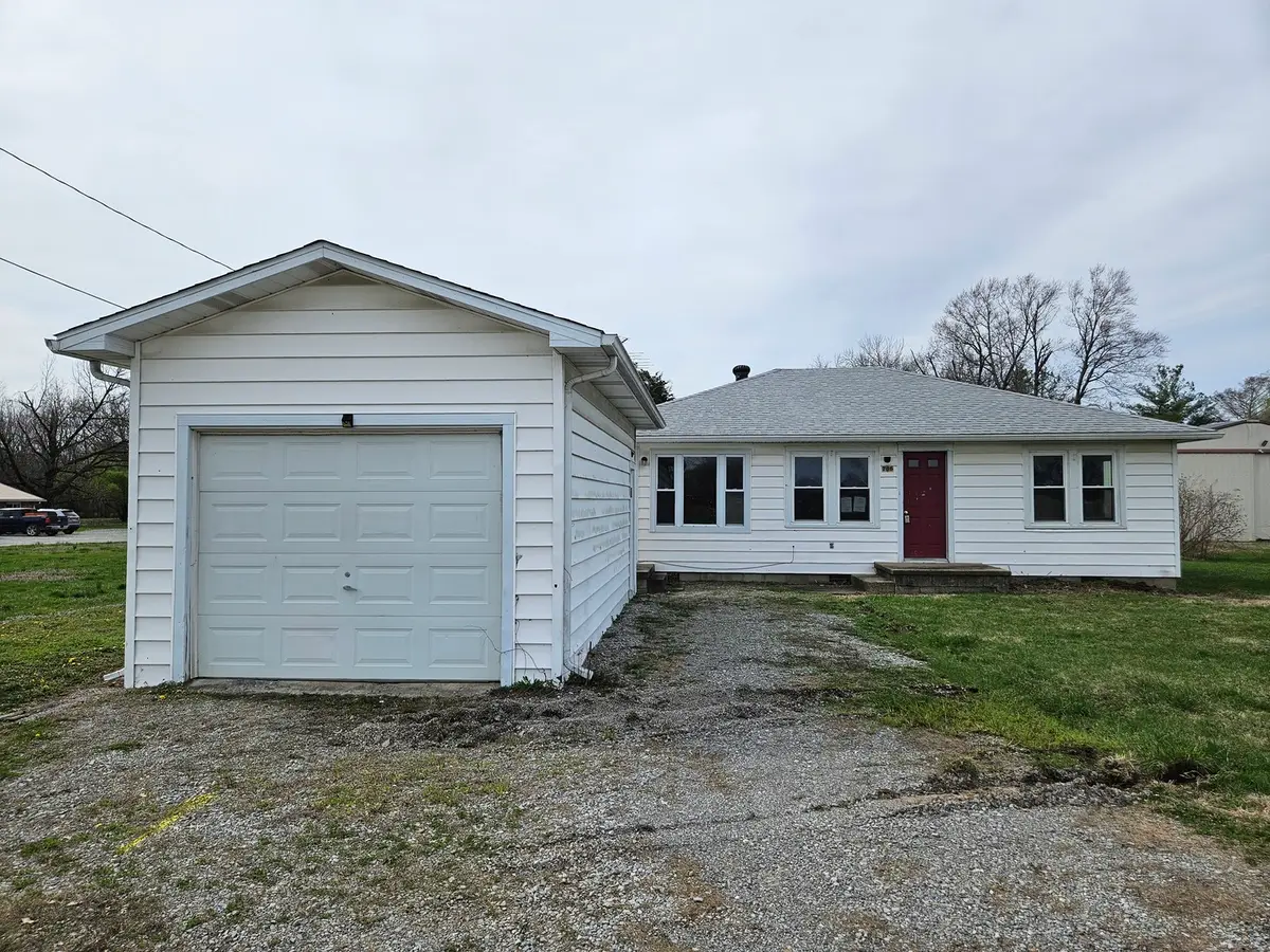706 S Division Street, Norris City, IL 62869 - #1