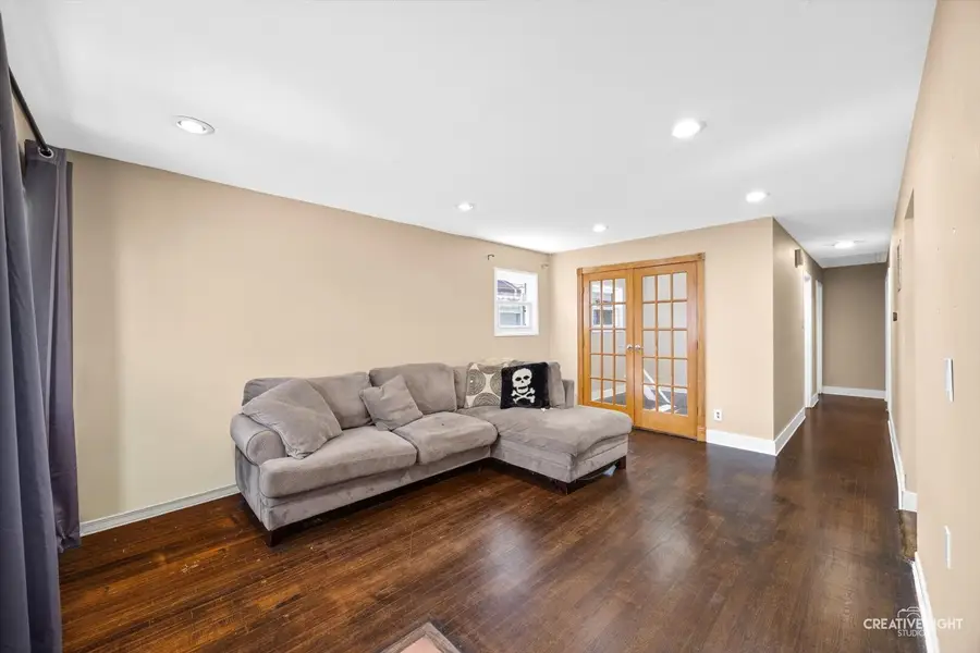 7812 Meade Avenue, Burbank, IL 60459 - #3