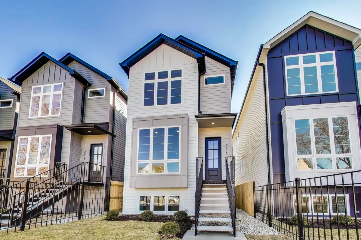 2617 W Carmen Avenue, Chicago, IL 60625 - #1