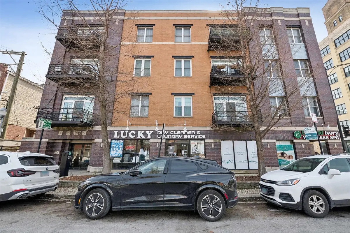 1555 W School Street #2B, Chicago, IL 60657 - #1