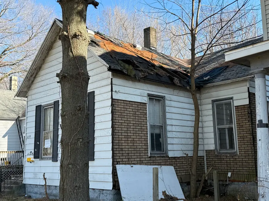 1039 E William Street, Decatur, IL 62521 - #3