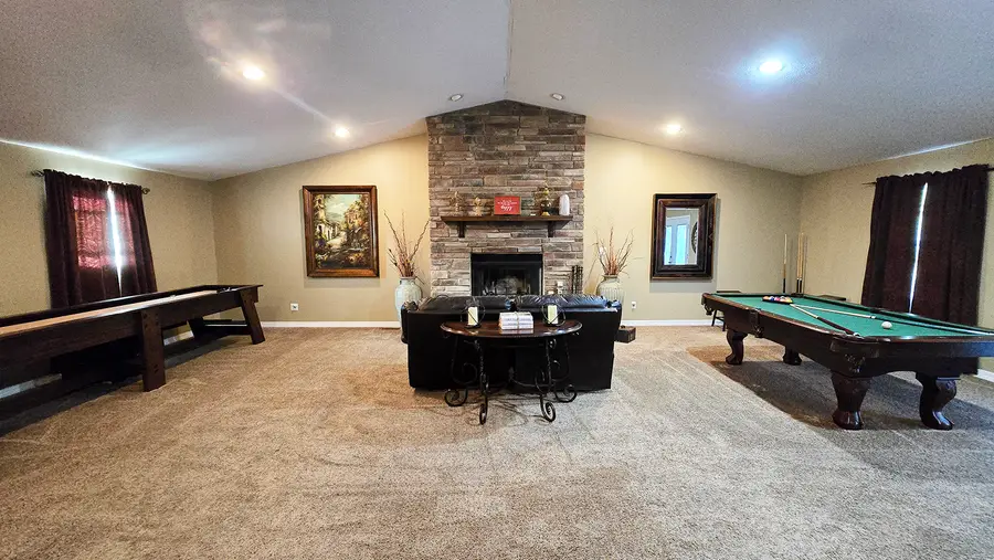 614 E Superior Street, Irvington, IL 62848 - #3