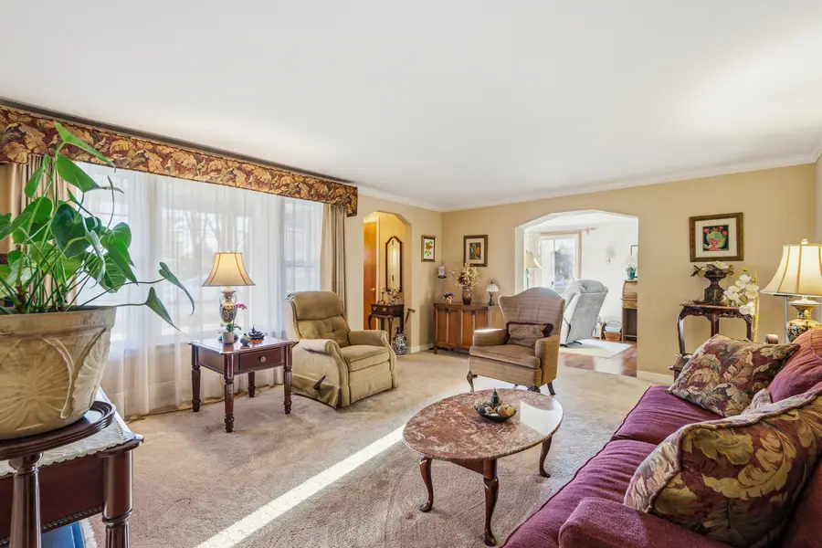 1010 W Elm Street, Arlington Heights, IL 60004 - #3