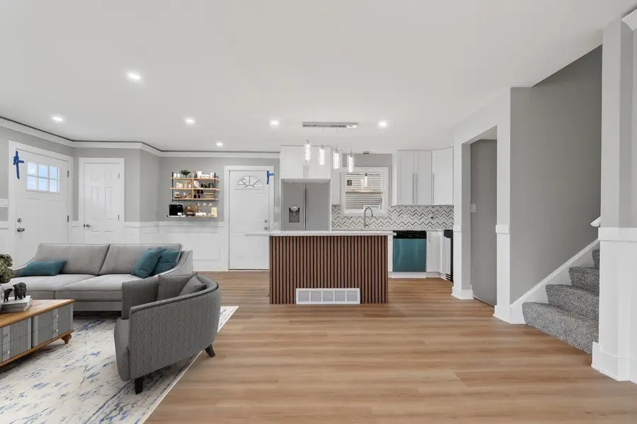 515 W 146 Street, Dolton, IL 60419 - #3