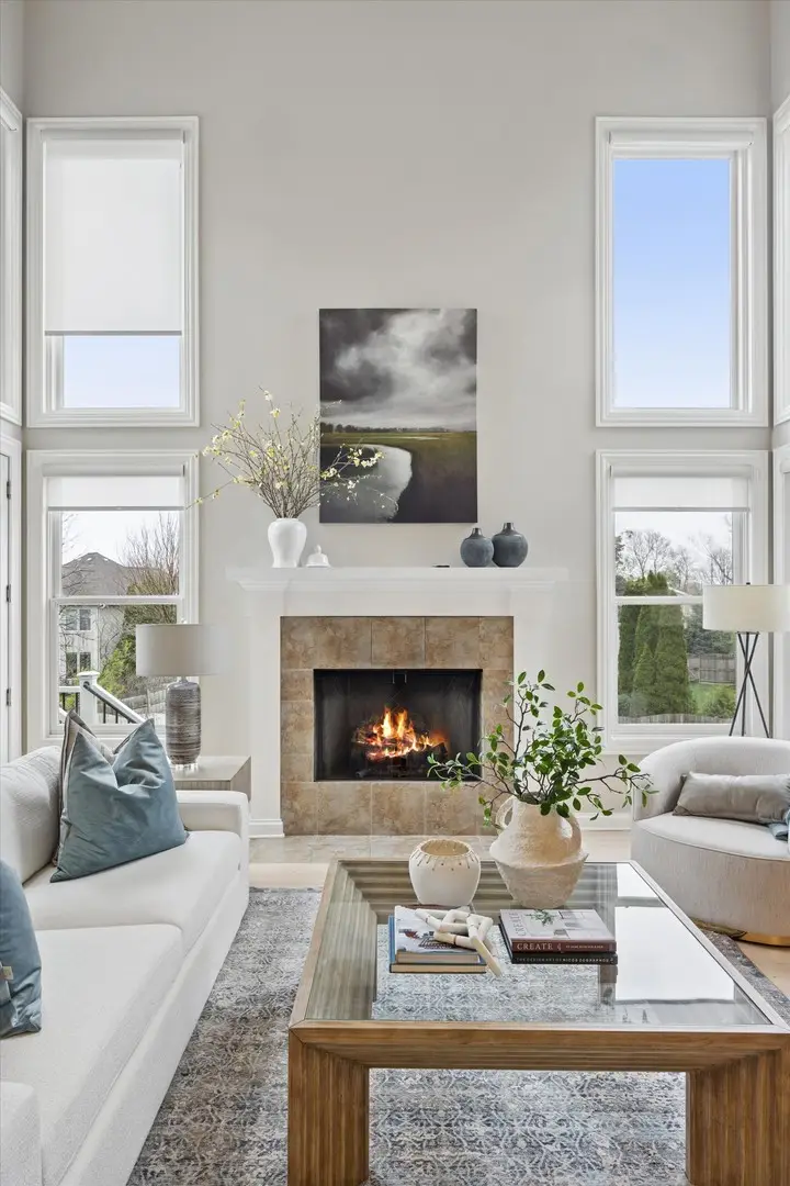 829 Avon Court, Glen Ellyn, IL 60137 - #3