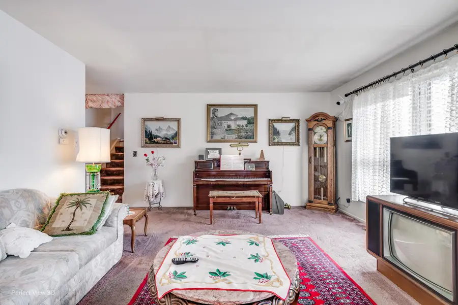 1980 Chippendale Road, Hoffman Estates, IL 60169 - #3