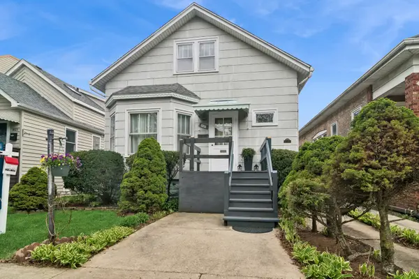 5027 W Ainslie Street, Chicago, IL 60630