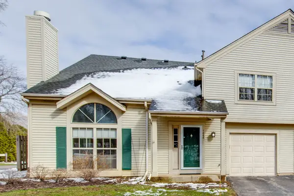 1008 N Knollwood Drive, Palatine, IL 60067