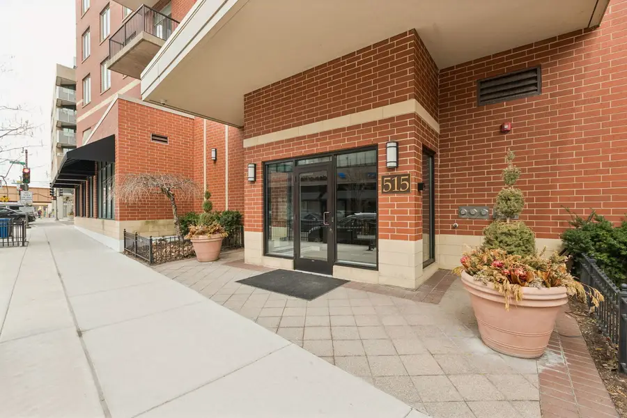 515 Main Street #802, Evanston, IL 60202 - #2