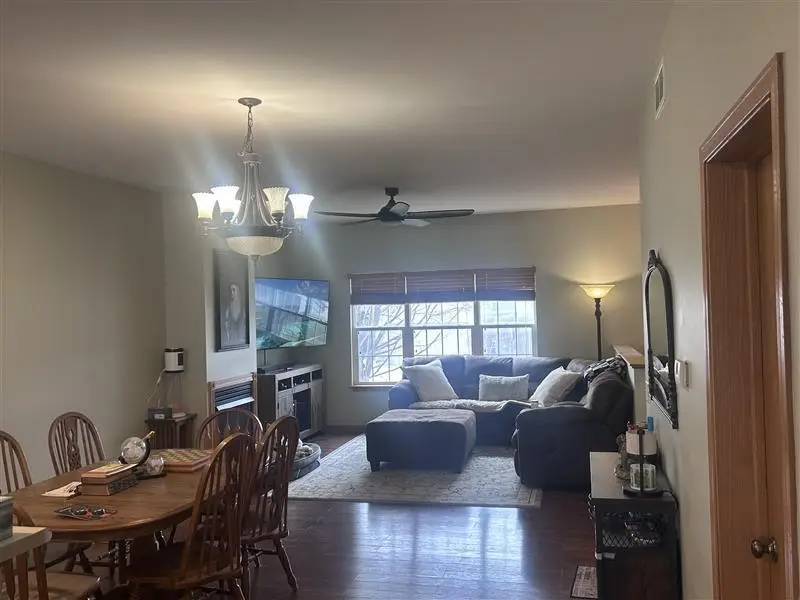 2204 Concord Drive #2204, Sycamore, IL 60178 - #3