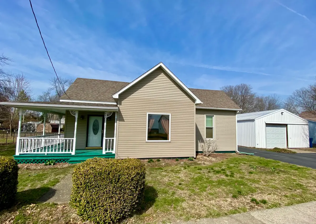 353 E State Street, Cisco, IL 61830 - #1