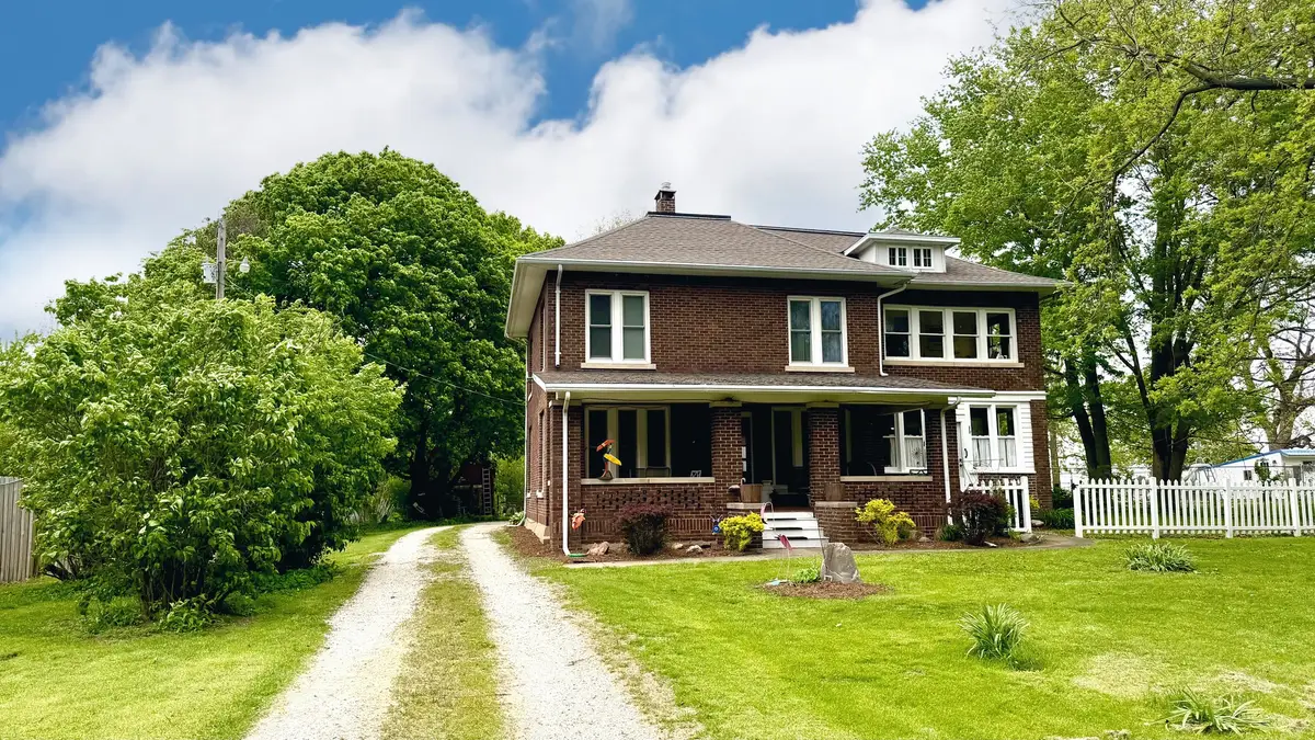 41550 E 100 North Road, Fisher, IL 61843 - #1