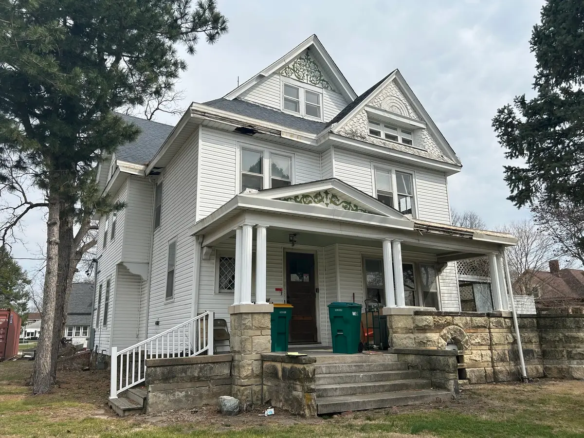 505 S Main Street, Tuscola, IL 61953 - #1