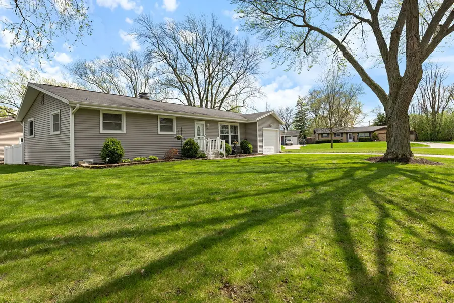 575 Aztec Drive, Carol Stream, IL 60188 - #2