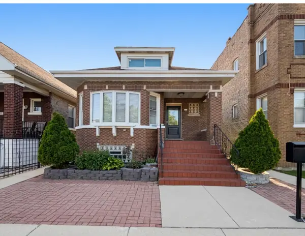 5826 S Sacramento Avenue, Chicago, IL 60629