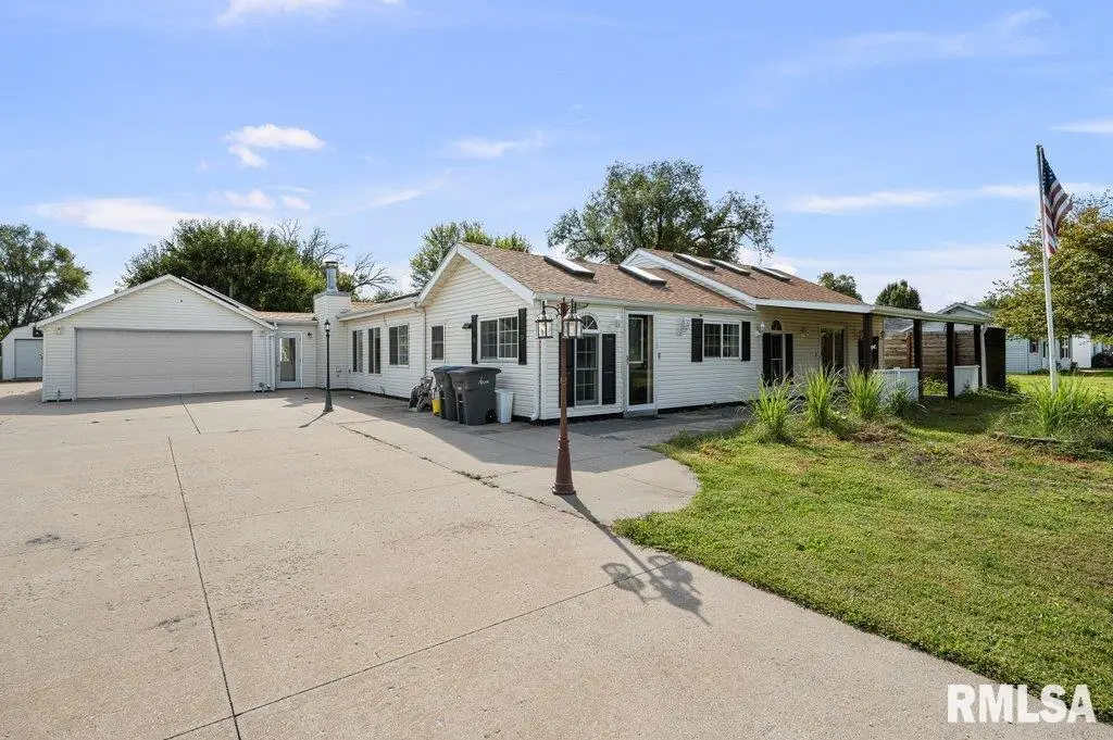 705 13th Street W, Milan, IL 61264 - #1