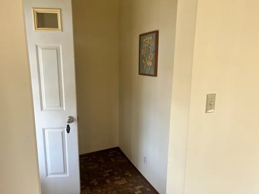 207 SW 6th Street, Atlanta, IL 61723 - #2