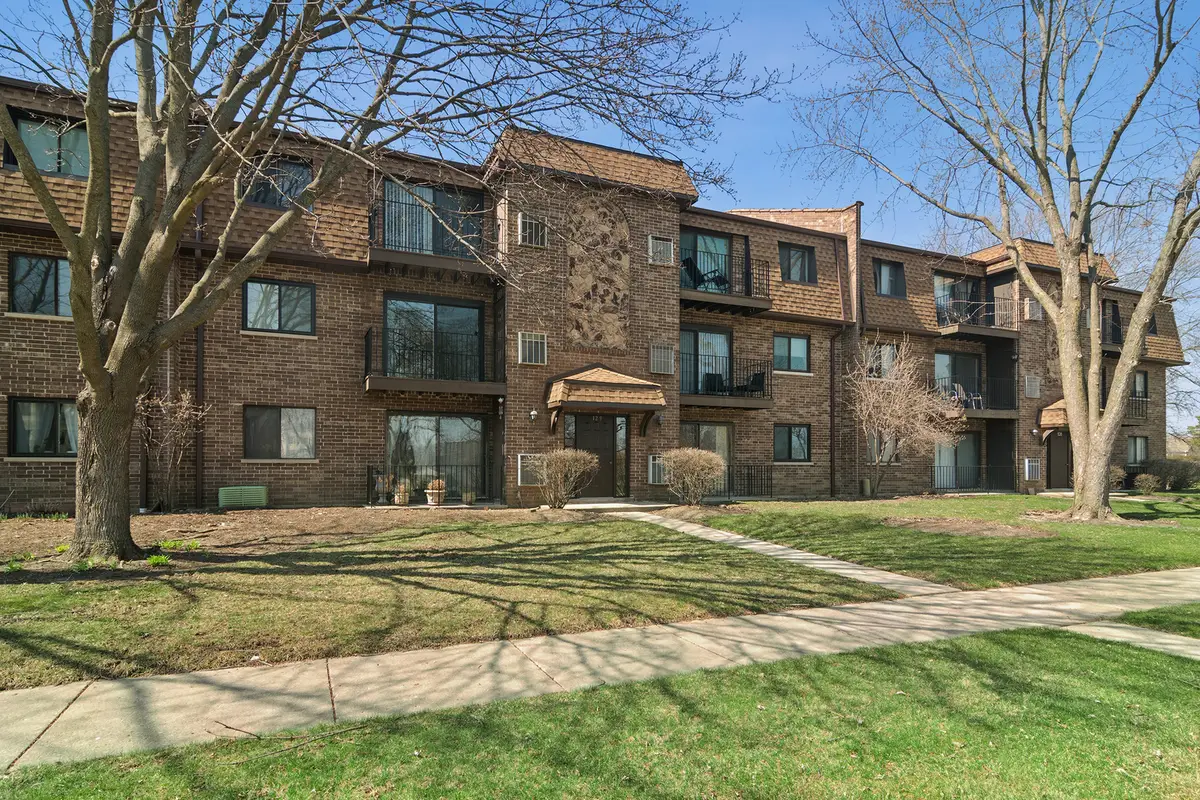 129 W Brandon Court #D14, Palatine, IL 60067 - #1