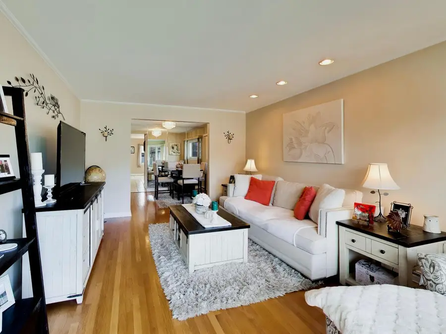 8547 W Saint Joseph Avenue, Chicago, IL 60656 - #3