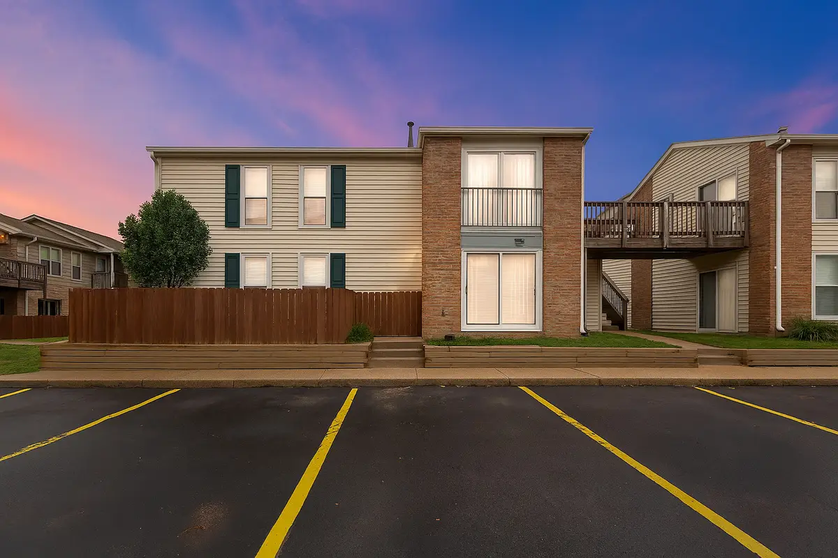 1975 Kenilworth Circle #B, Hoffman Estates, IL 60169 - #1